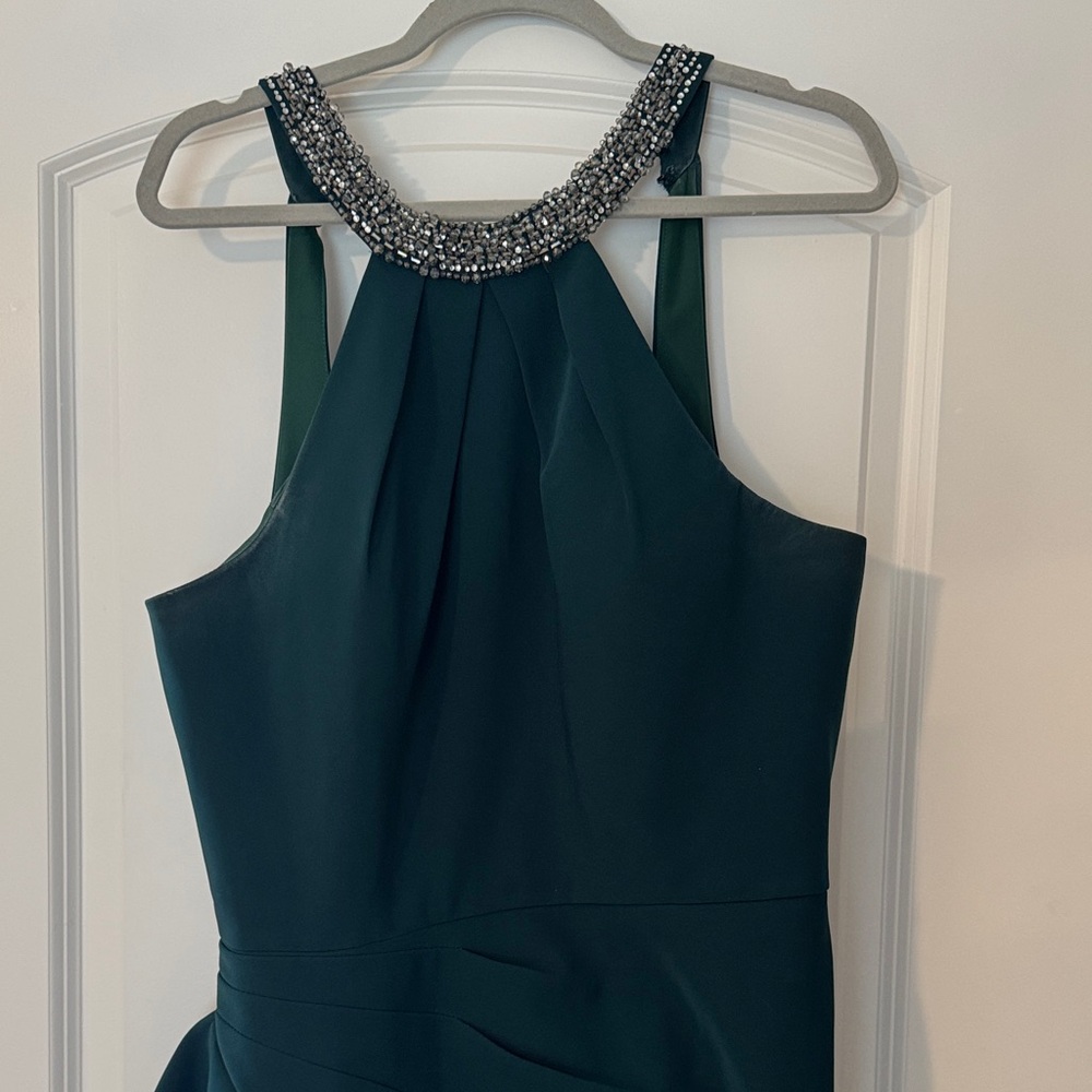 Chic Sleeveless Dress with Beaded Neckline
